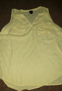 Worthington sheer light yellow tank 1X